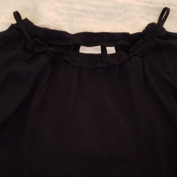 NY&Co navy blouse - Picture 2 of 7